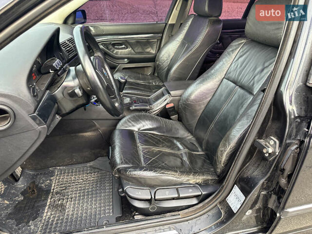 Чорний БМВ 5 Серія, об'ємом двигуна 2 л та пробігом 370 тис. км за 3000 $, фото 15 на Automoto.ua