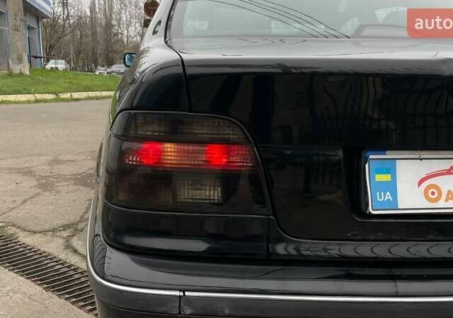 Чорний БМВ 5 Серія, об'ємом двигуна 2.5 л та пробігом 301 тис. км за 3999 $, фото 7 на Automoto.ua