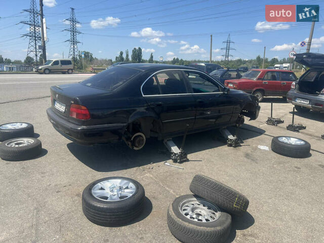 Чорний БМВ 5 Серія, об'ємом двигуна 2 л та пробігом 300 тис. км за 3800 $, фото 15 на Automoto.ua