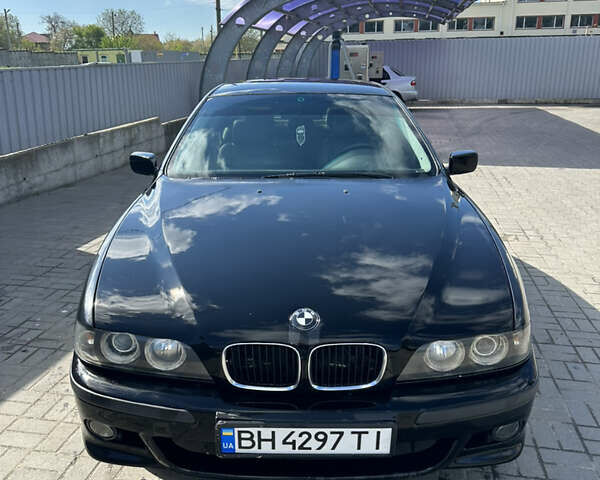 Черный БМВ 5 Серия, объемом двигателя 2 л и пробегом 460 тыс. км за 3100 $, фото 1 на Automoto.ua