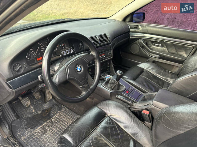 Чорний БМВ 5 Серія, об'ємом двигуна 2 л та пробігом 370 тис. км за 3000 $, фото 16 на Automoto.ua