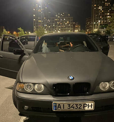 Черный БМВ 5 Серия, объемом двигателя 2.8 л и пробегом 479 тыс. км за 3900 $, фото 4 на Automoto.ua