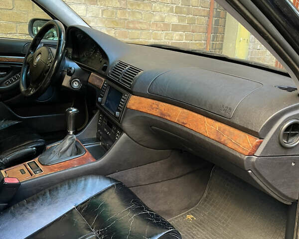 Чорний БМВ 5 Серія, об'ємом двигуна 3.5 л та пробігом 550 тис. км за 4400 $, фото 18 на Automoto.ua