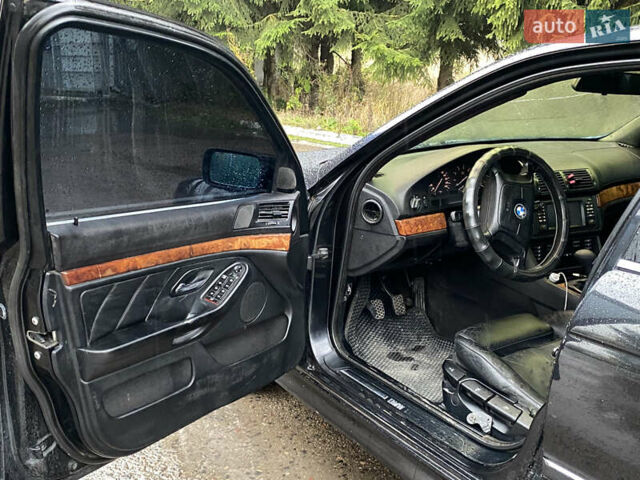 Черный БМВ 5 Серия, объемом двигателя 2.79 л и пробегом 300 тыс. км за 4400 $, фото 27 на Automoto.ua