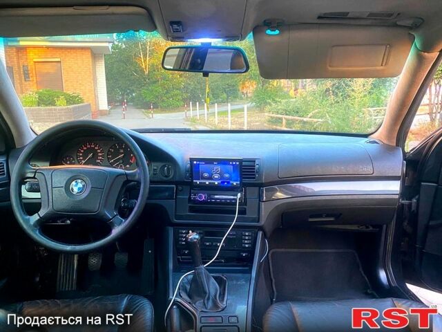 Черный БМВ 5 Серия, объемом двигателя 2.5 л и пробегом 0 тыс. км за 2999 $, фото 3 на Automoto.ua