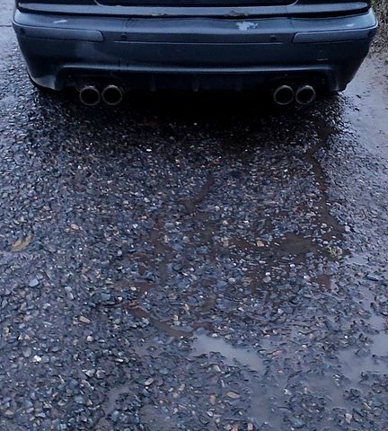 Черный БМВ 5 Серия, объемом двигателя 4.4 л и пробегом 350 тыс. км за 4100 $, фото 4 на Automoto.ua