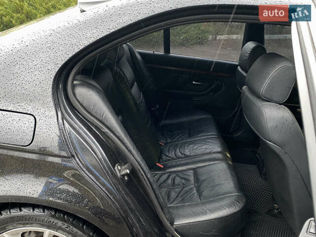 Черный БМВ 5 Серия, объемом двигателя 2.79 л и пробегом 300 тыс. км за 4400 $, фото 33 на Automoto.ua