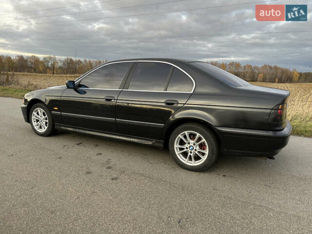 Чорний БМВ 5 Серія, об'ємом двигуна 2 л та пробігом 370 тис. км за 3000 $, фото 3 на Automoto.ua