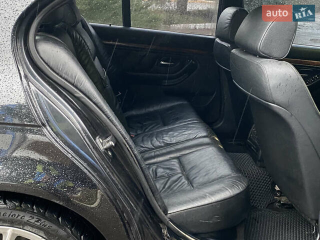 Черный БМВ 5 Серия, объемом двигателя 2.79 л и пробегом 300 тыс. км за 4400 $, фото 32 на Automoto.ua