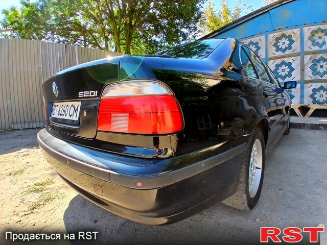 Черный БМВ 5 Серия, объемом двигателя 2 л и пробегом 400 тыс. км за 4000 $, фото 8 на Automoto.ua