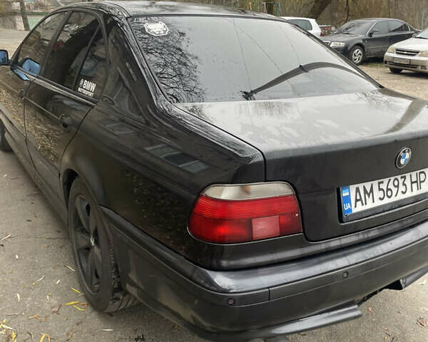 Чорний БМВ 5 Серія, об'ємом двигуна 2.5 л та пробігом 288 тис. км за 4600 $, фото 3 на Automoto.ua