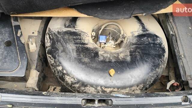 Черный БМВ 5 Серия, объемом двигателя 1.99 л и пробегом 260 тыс. км за 2100 $, фото 5 на Automoto.ua