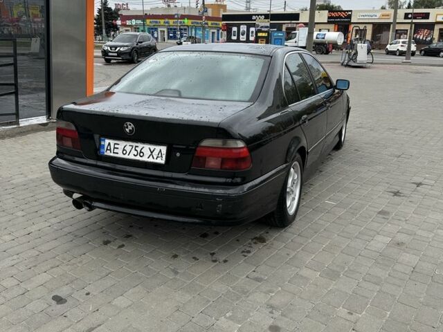 Черный БМВ 5 Серия, объемом двигателя 2.5 л и пробегом 600 тыс. км за 2300 $, фото 2 на Automoto.ua