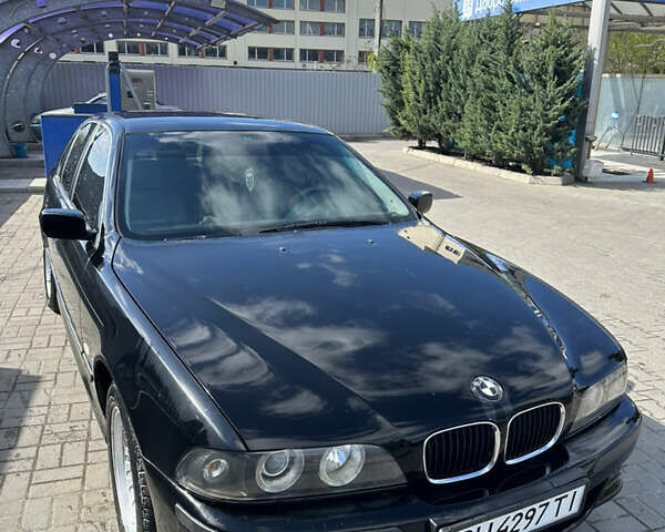 Черный БМВ 5 Серия, объемом двигателя 2 л и пробегом 460 тыс. км за 3100 $, фото 2 на Automoto.ua