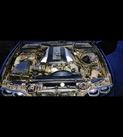 Черный БМВ 5 Серия, объемом двигателя 4.4 л и пробегом 350 тыс. км за 4100 $, фото 12 на Automoto.ua