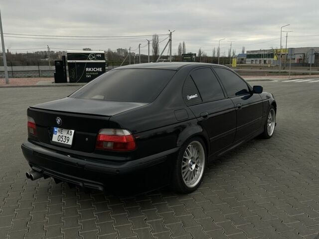 Черный БМВ 5 Серия, объемом двигателя 4.4 л и пробегом 350 тыс. км за 9000 $, фото 4 на Automoto.ua