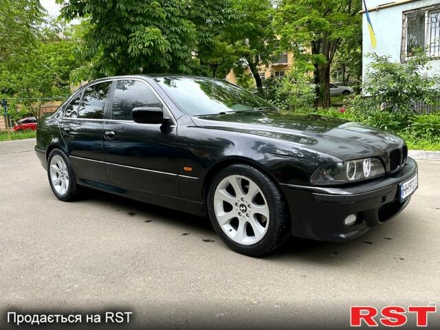 Черный БМВ 5 Серия, объемом двигателя 2.8 л и пробегом 477 тыс. км за 3950 $, фото 2 на Automoto.ua