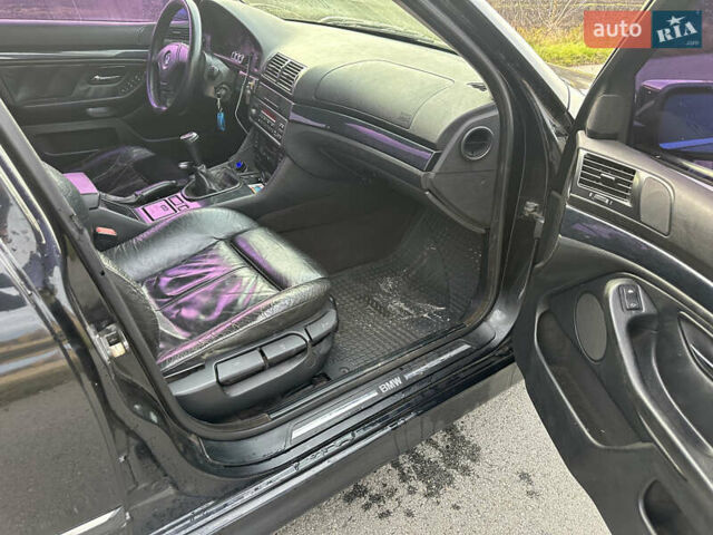 Чорний БМВ 5 Серія, об'ємом двигуна 2 л та пробігом 370 тис. км за 3000 $, фото 21 на Automoto.ua