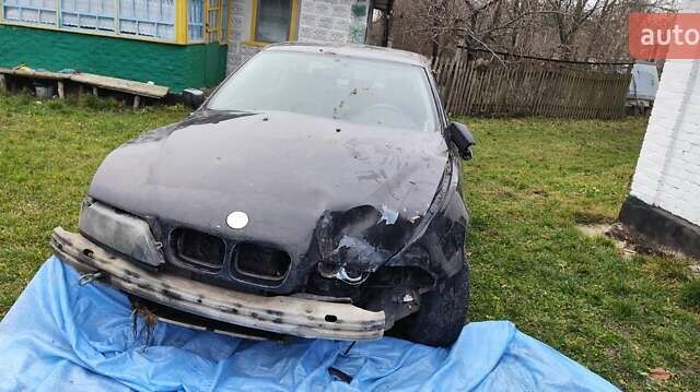 Черный БМВ 5 Серия, объемом двигателя 1.99 л и пробегом 262 тыс. км за 2000 $, фото 2 на Automoto.ua