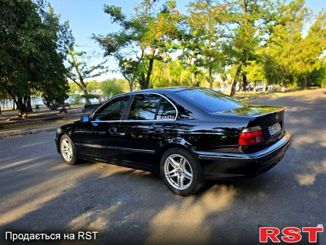 Черный БМВ 5 Серия, объемом двигателя 2 л и пробегом 400 тыс. км за 4500 $, фото 2 на Automoto.ua