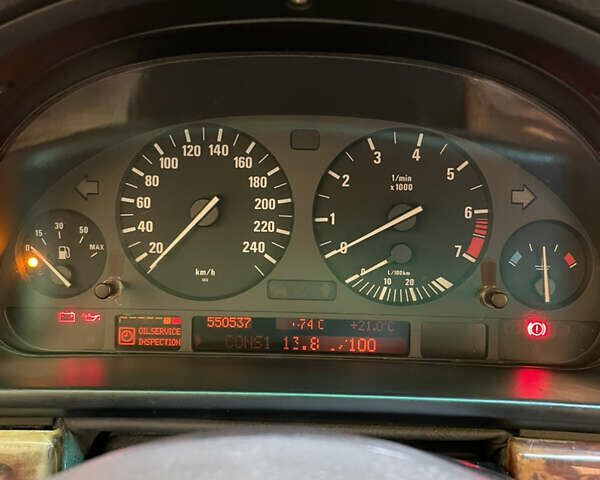 Чорний БМВ 5 Серія, об'ємом двигуна 3.5 л та пробігом 550 тис. км за 4400 $, фото 16 на Automoto.ua