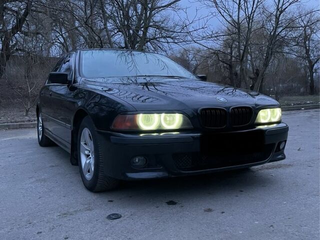 Черный БМВ 5 Серия, объемом двигателя 2.5 л и пробегом 500 тыс. км за 4500 $, фото 7 на Automoto.ua