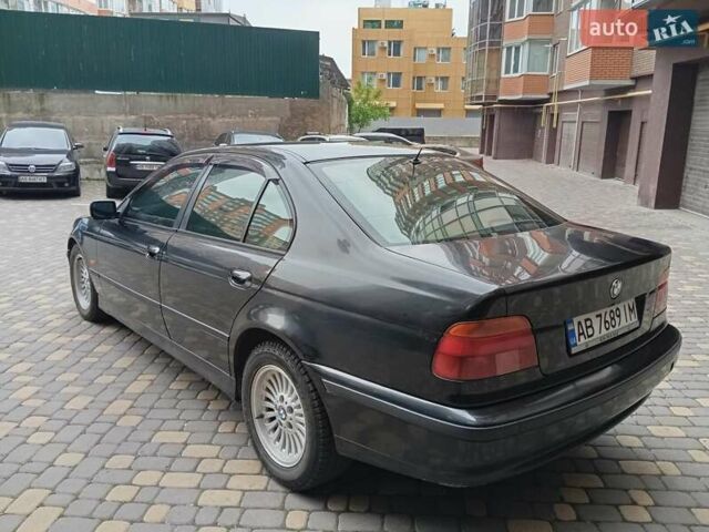Черный БМВ 5 Серия, объемом двигателя 2.79 л и пробегом 341 тыс. км за 4000 $, фото 7 на Automoto.ua