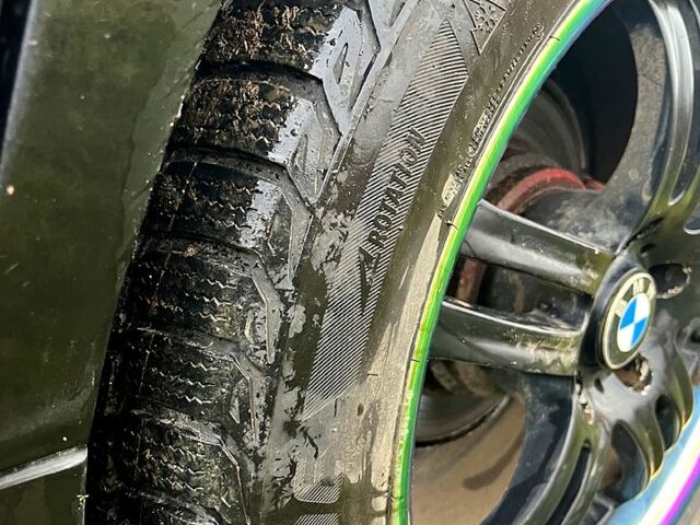 Чорний БМВ 5 Серія, об'ємом двигуна 2 л та пробігом 300 тис. км за 3200 $, фото 3 на Automoto.ua