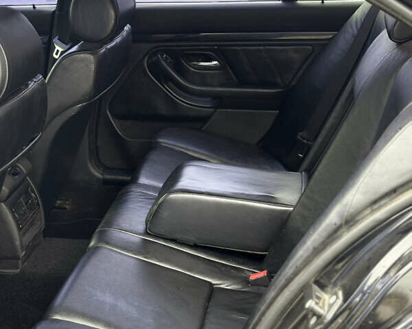 Черный БМВ 5 Серия, объемом двигателя 1.99 л и пробегом 275 тыс. км за 5000 $, фото 12 на Automoto.ua