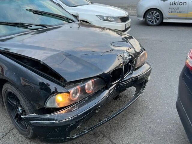 Чорний БМВ 5 Серія, об'ємом двигуна 3.5 л та пробігом 3 тис. км за 2500 $, фото 6 на Automoto.ua