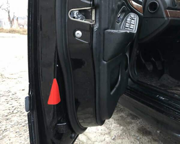 Черный БМВ 5 Серия, объемом двигателя 2 л и пробегом 434 тыс. км за 4400 $, фото 9 на Automoto.ua