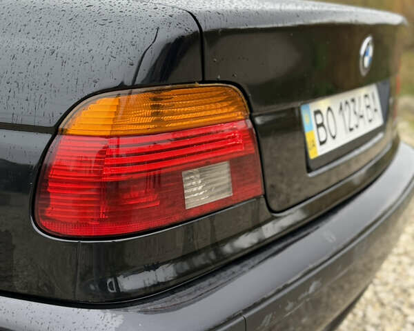 Черный БМВ 5 Серия, объемом двигателя 3 л и пробегом 400 тыс. км за 5950 $, фото 10 на Automoto.ua