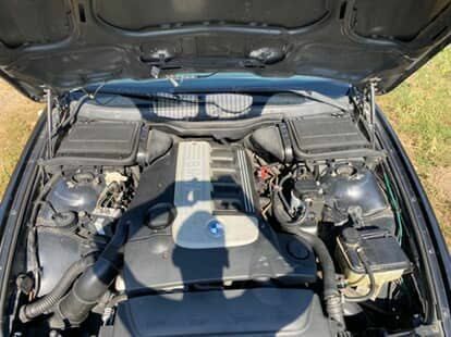 Черный БМВ 5 Серия, объемом двигателя 3 л и пробегом 480 тыс. км за 3000 $, фото 4 на Automoto.ua