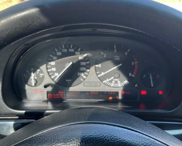 Черный БМВ 5 Серия, объемом двигателя 2.93 л и пробегом 425 тыс. км за 5099 $, фото 14 на Automoto.ua