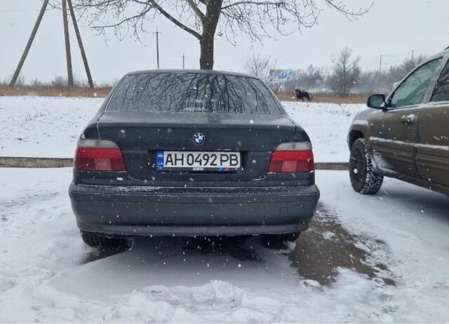 Чорний БМВ 5 Серія, об'ємом двигуна 2.5 л та пробігом 370 тис. км за 3000 $, фото 5 на Automoto.ua