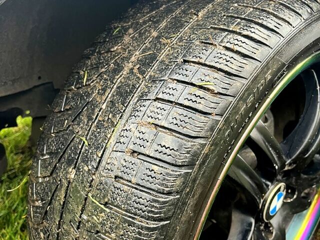 Чорний БМВ 5 Серія, об'ємом двигуна 2 л та пробігом 300 тис. км за 3200 $, фото 2 на Automoto.ua