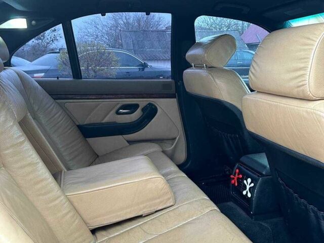 Чорний БМВ 5 Серія, об'ємом двигуна 2.9 л та пробігом 300 тис. км за 5500 $, фото 12 на Automoto.ua