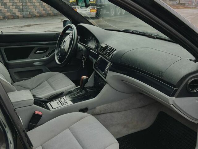 Чорний БМВ 5 Серія, об'ємом двигуна 2.2 л та пробігом 363 тис. км за 4000 $, фото 10 на Automoto.ua