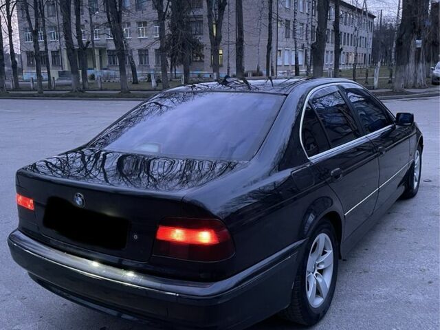 Черный БМВ 5 Серия, объемом двигателя 2.5 л и пробегом 500 тыс. км за 4500 $, фото 5 на Automoto.ua