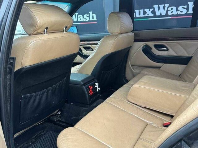 Чорний БМВ 5 Серія, об'ємом двигуна 2.9 л та пробігом 300 тис. км за 5500 $, фото 9 на Automoto.ua