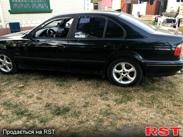 Чорний БМВ 5 Серія, об'ємом двигуна 2 л та пробігом 411 тис. км за 3100 $, фото 4 на Automoto.ua