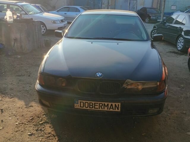 Черный БМВ 5 Серия, объемом двигателя 2.8 л и пробегом 346 тыс. км за 4600 $, фото 1 на Automoto.ua