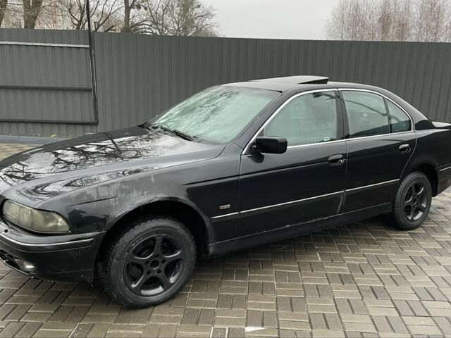 Чорний БМВ 5 Серія, об'ємом двигуна 2.5 л та пробігом 386 тис. км за 1500 $, фото 1 на Automoto.ua
