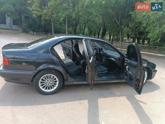 Чорний БМВ 5 Серія, об'ємом двигуна 2 л та пробігом 360 тис. км за 4500 $, фото 13 на Automoto.ua