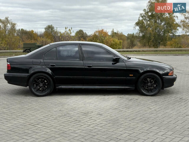 Черный БМВ 5 Серия, объемом двигателя 1.99 л и пробегом 275 тыс. км за 5000 $, фото 6 на Automoto.ua