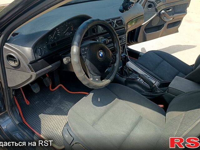Чорний БМВ 5 Серія, об'ємом двигуна 2 л та пробігом 0 тис. км за 4000 $, фото 1 на Automoto.ua