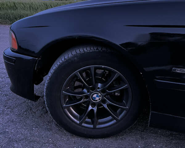 Черный БМВ 5 Серия, объемом двигателя 2.8 л и пробегом 606 тыс. км за 4500 $, фото 9 на Automoto.ua