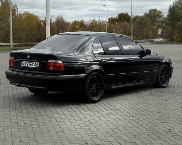 Черный БМВ 5 Серия, объемом двигателя 1.99 л и пробегом 275 тыс. км за 5000 $, фото 5 на Automoto.ua
