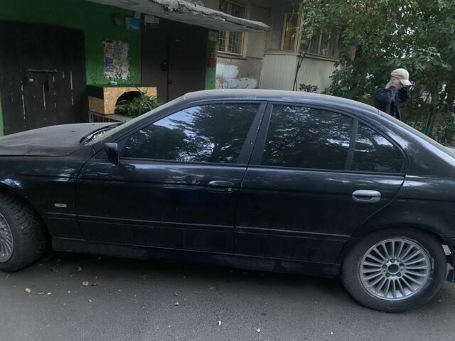 Чорний БМВ 5 Серія, об'ємом двигуна 3.5 л та пробігом 3 тис. км за 2500 $, фото 1 на Automoto.ua