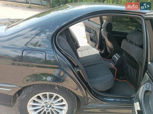 Чорний БМВ 5 Серія, об'ємом двигуна 2 л та пробігом 360 тис. км за 4500 $, фото 9 на Automoto.ua